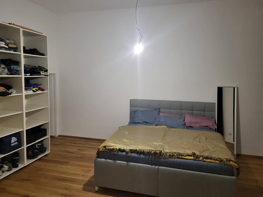 Schöne Sehr Zentral 94 Quadratmeterhoche Decke * Wien